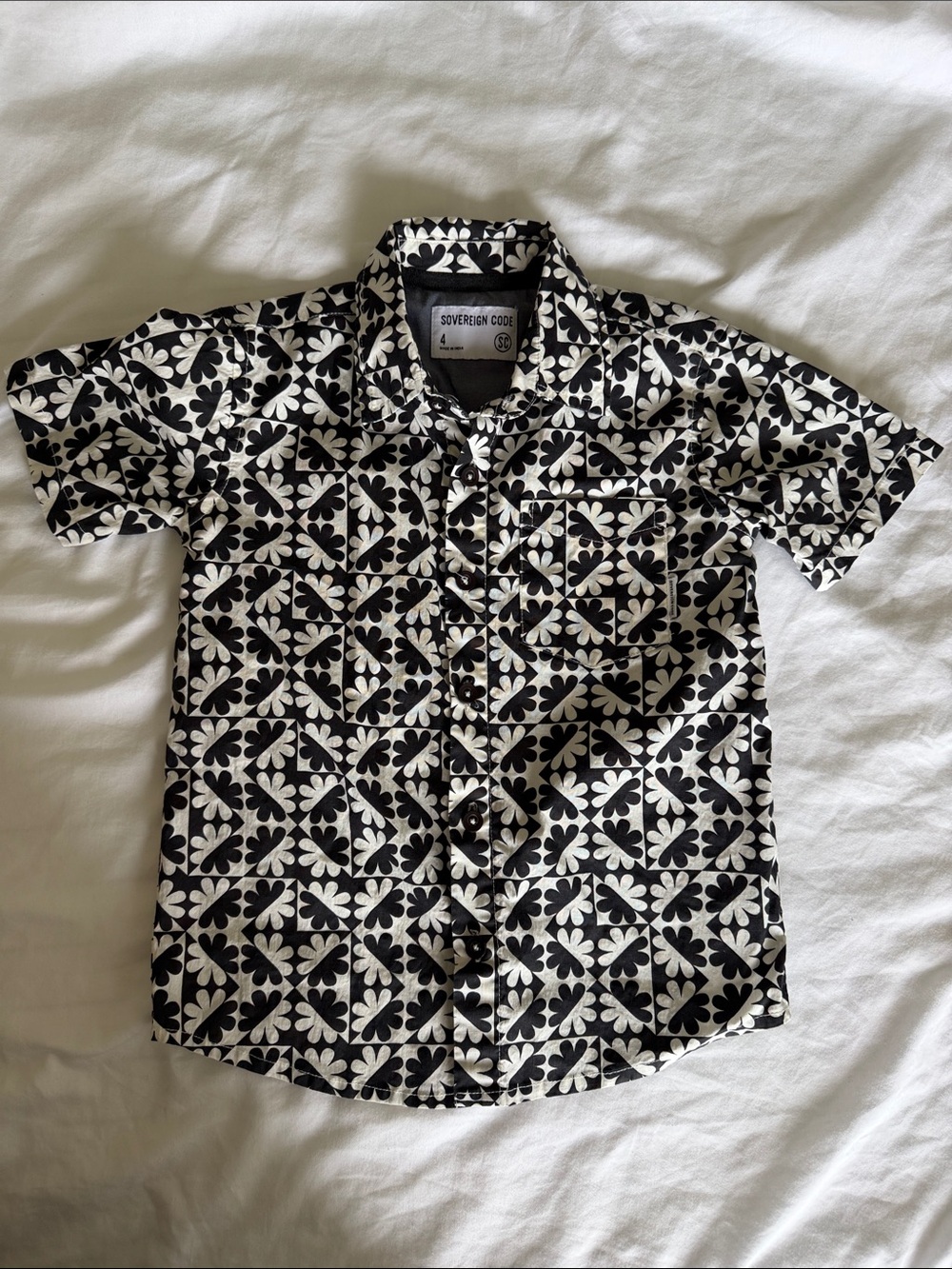 Sovereign Code Black & White Geometric Floral Short Sleeve Shirt